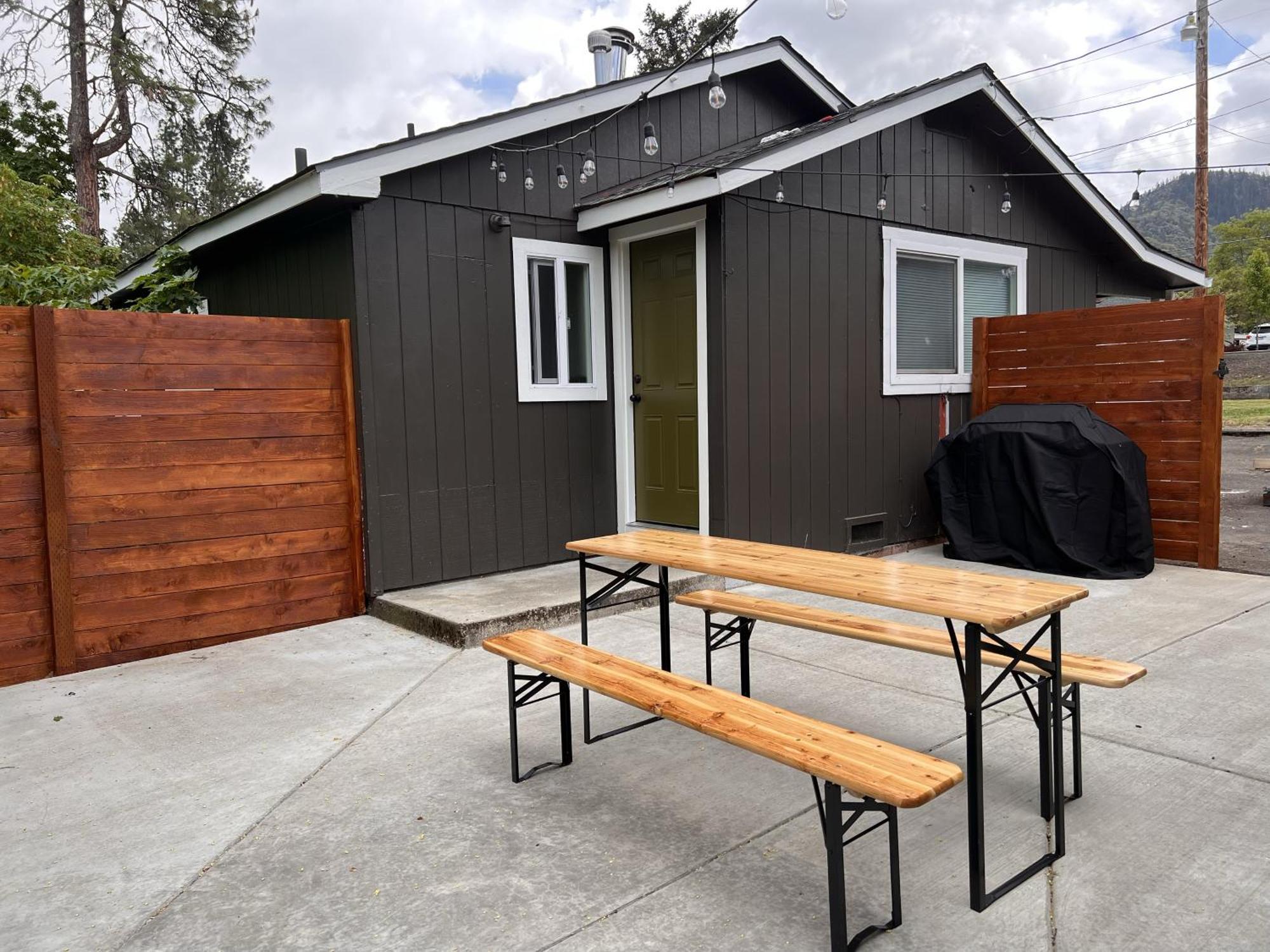 Waterfront River Apartments Rogue River المظهر الخارجي الصورة